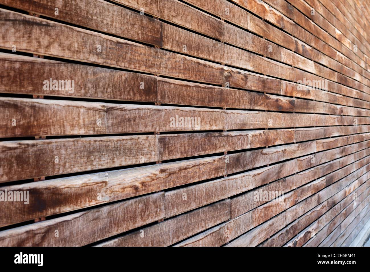 Hình ảnh tường gỗ: Hình ảnh tường gỗ sẽ khiến bạn phải ngỡ ngàng với sự độc đáo và mới lạ của nó. Tường gỗ mang đến một không gian ấm cúng, gần gũi và tốt cho sức khỏe. Hãy xem hình ảnh để cảm nhận được sự khác biệt và độc đáo của tường gỗ.