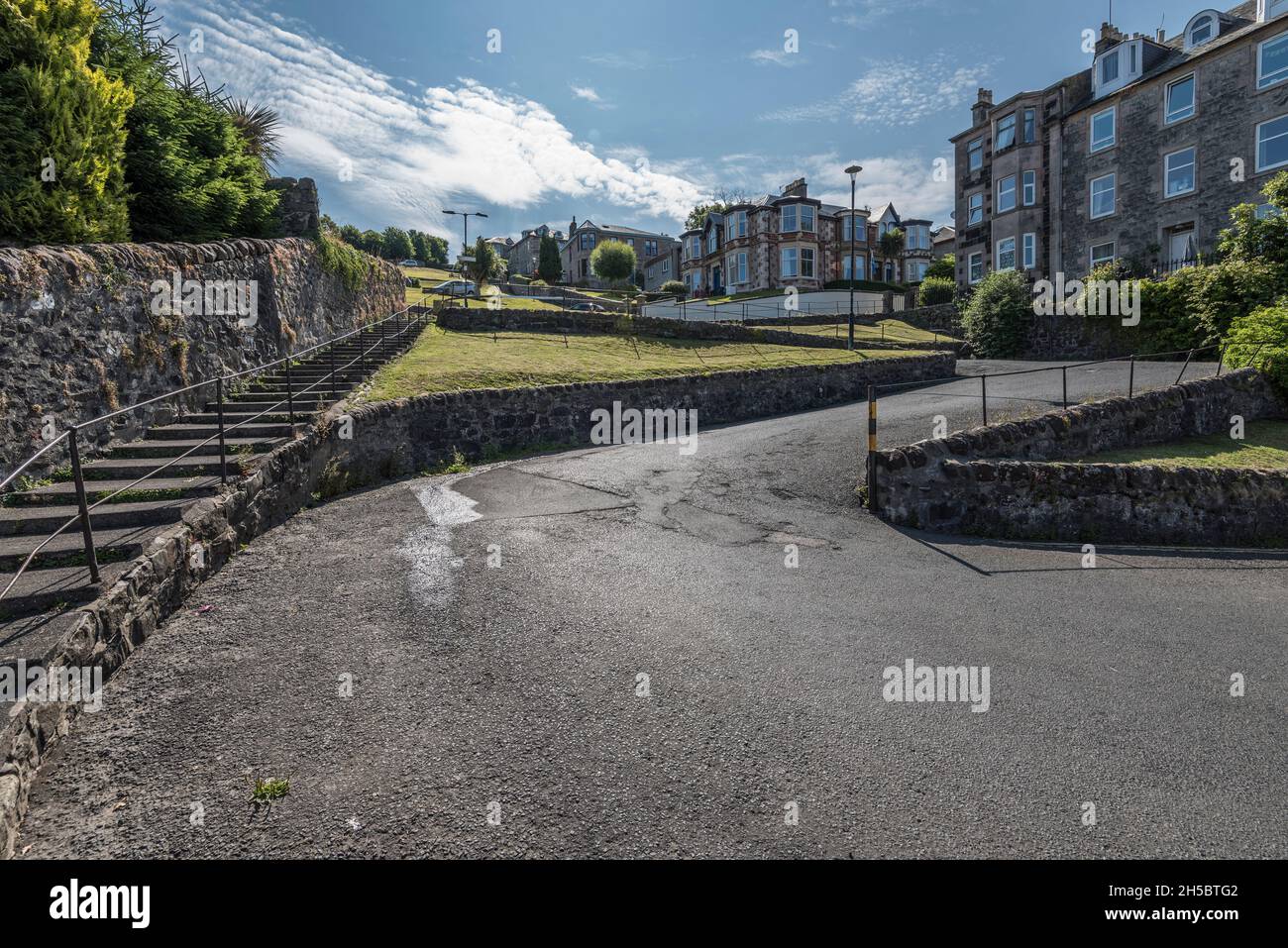 The bottom of The Serpentine road in Rothesay, showing the steep