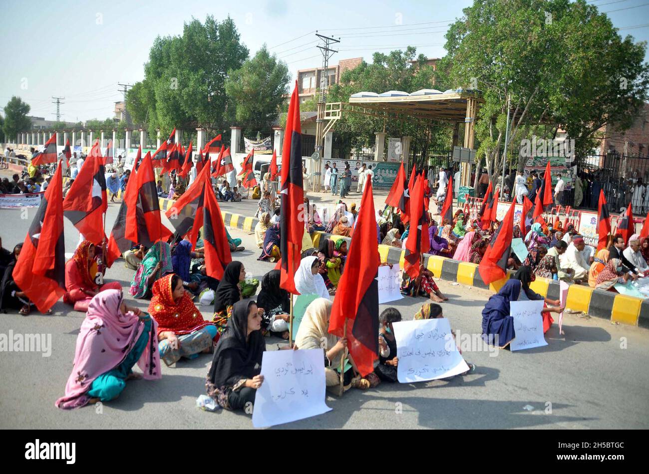Mahbob Awami Rahu hi-res stock photography and images - Alamy