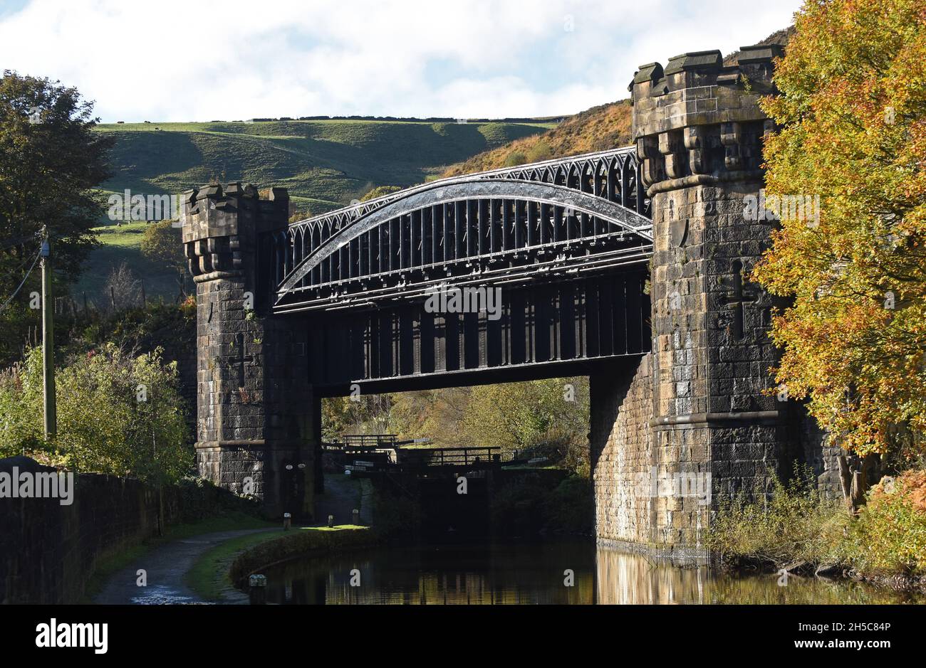 The restored Gauxholme viaduct crossing the Rochdale Canal in Todmorden, Yorkshire, Britain, Uk Stock Photo