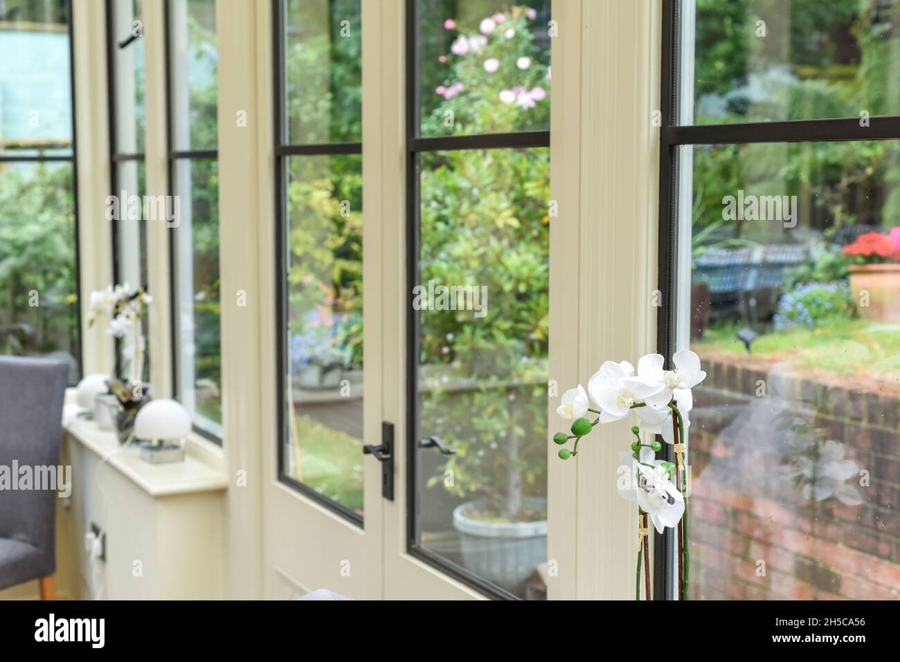 Patio doors garden hires stock photography and images Alamy