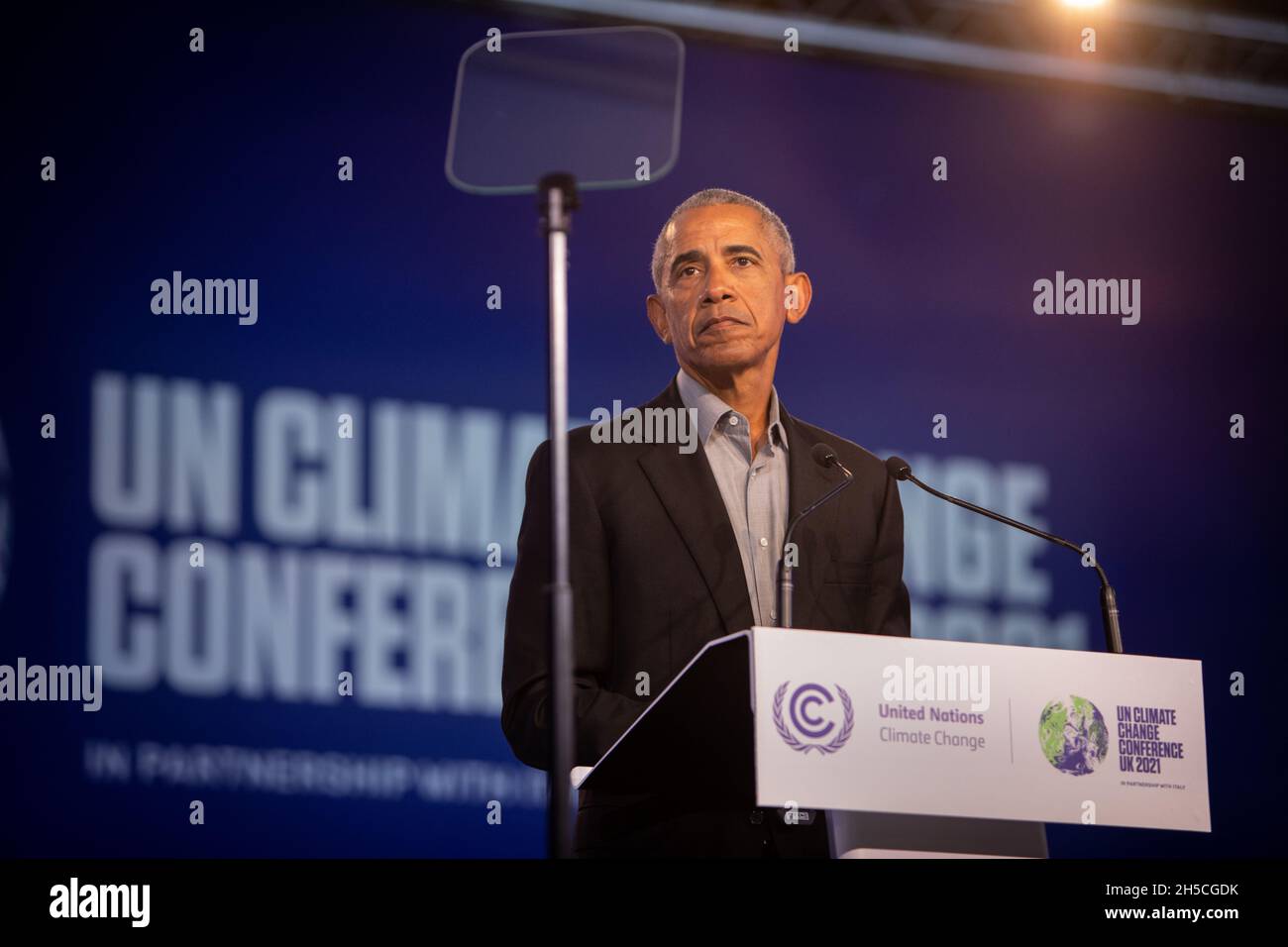 Glasgow, Scotland, UK. Barack Obama, former President of the United States of America, speaks at the 26th United Nations Climate Change Conference, known as COP26, in Glasgow, Scotland, UK, on 8 November 2021. Photo:Jeremy Sutton-Hibbert/Alamy Live News. Stock Photo
