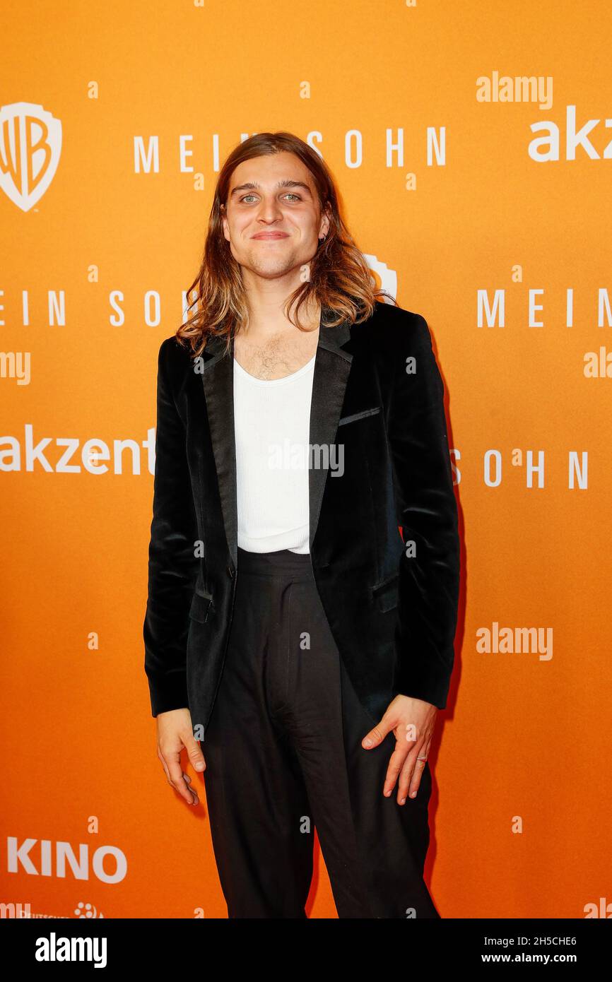 Berlin, Germany. 08th Nov, 2021. Jonas Dassler arrives at the premiere of the feature film 'Mein Sohn' (theatrical release November 18) at Kino International. Credit: Gerald Matzka/dpa/Alamy Live News Stock Photo