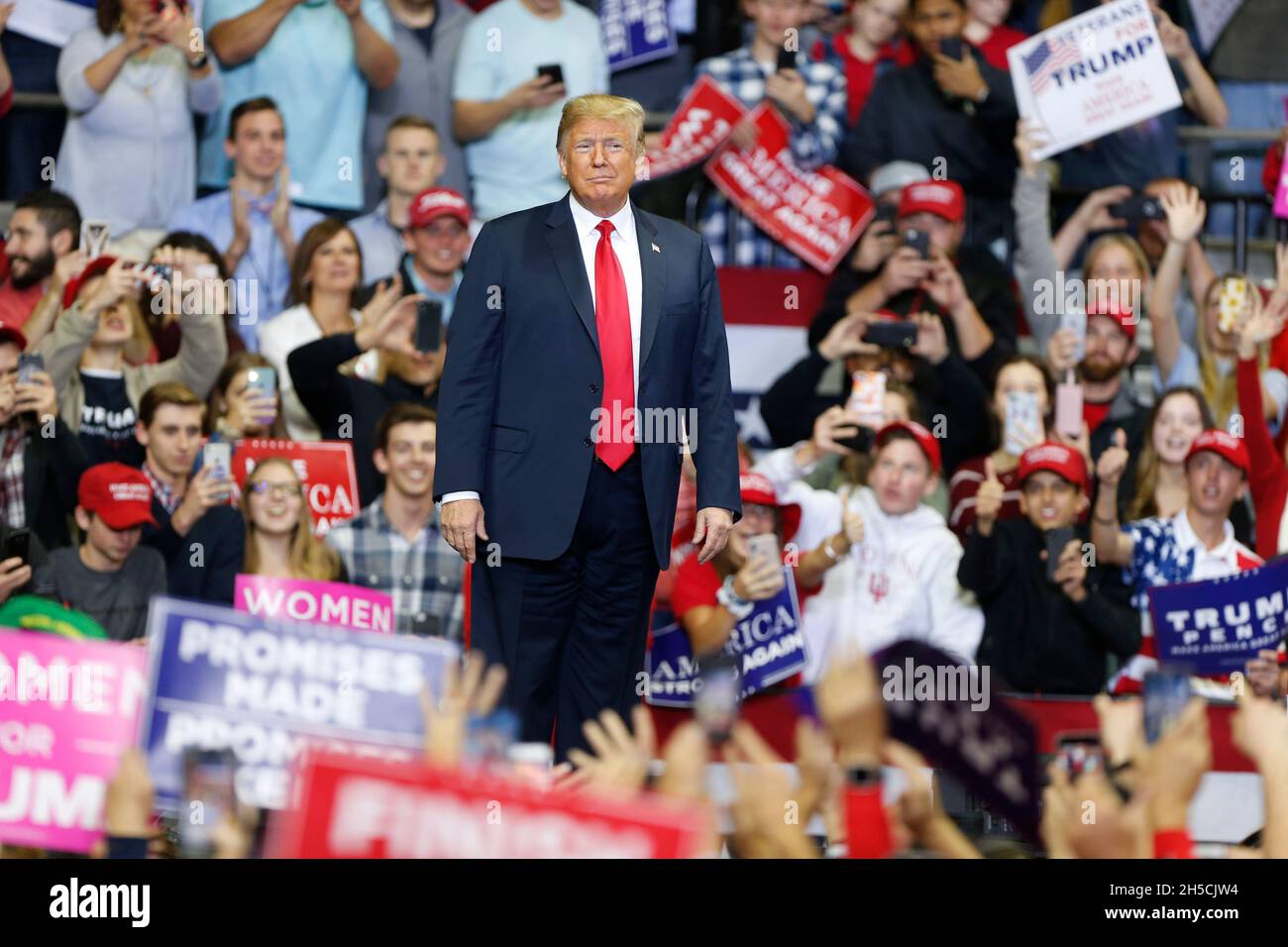 11052018 - Fort Wayne, Indiana, USA: United States President Donald J. Trump campaigns for Indiana congressional candidates, including Mike Braun, who is running for senate, during a Make America Great Again! rally at the Allen County War Memorial Coliseum in Fort Wayne, Indiana. Stock Photo