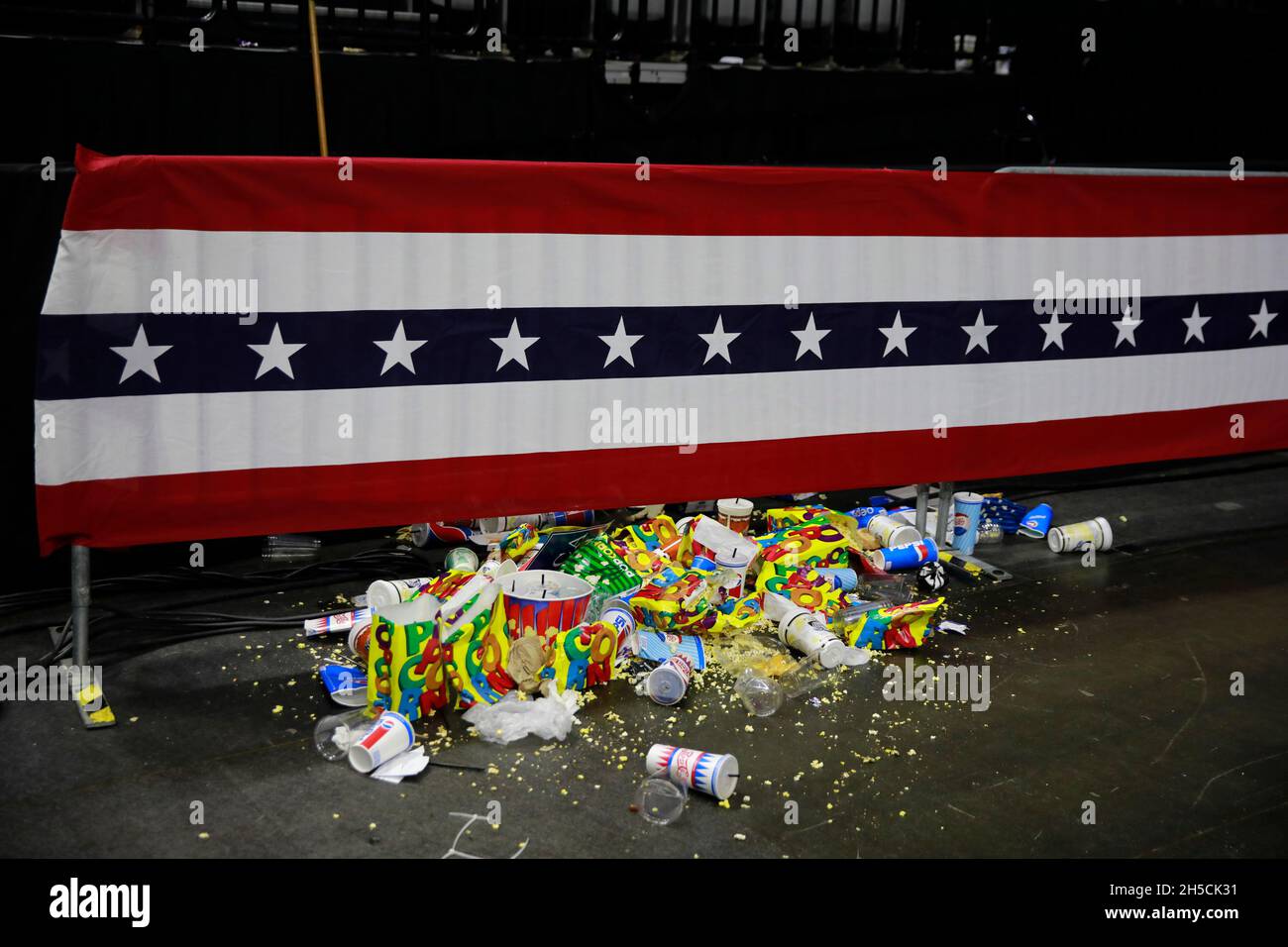 11052018 - Fort Wayne, Indiana, USA: Popcorn and garbage litters the floor after United States President Donald J. Trump campaigned for Indiana congressional candidates during a Make America Great Again! rally at the Allen County War Memorial Coliseum in Fort Wayne, Indiana. Stock Photo
