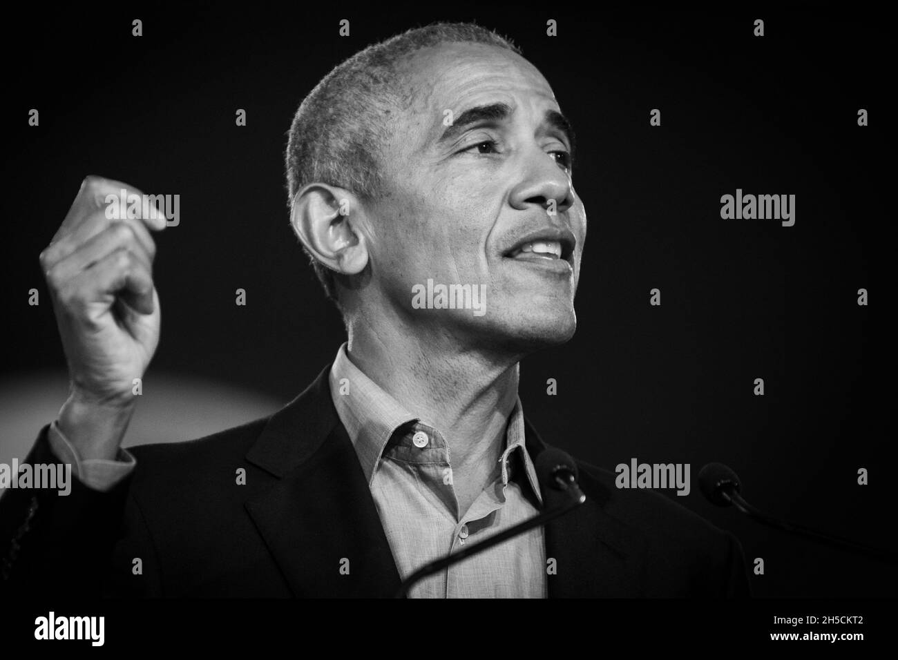 Glasgow, Scotland, UK. Barack Obama, former President of the United States of America, speaks at the 26th United Nations Climate Change Conference, known as COP26, in Glasgow, Scotland, UK, on 8 November 2021. Photo:Jeremy Sutton-Hibbert/Alamy Live News. Stock Photo