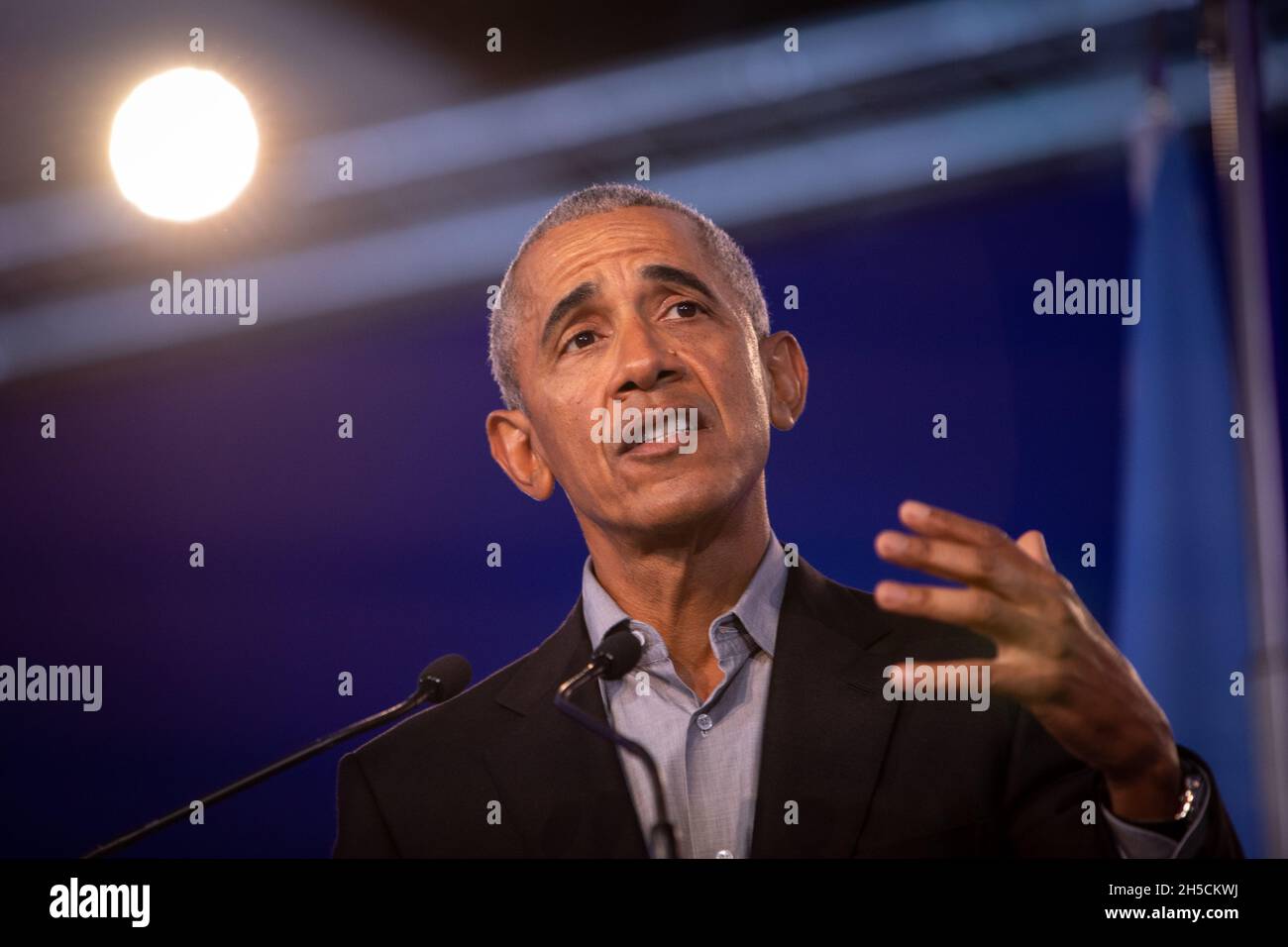 Glasgow, Scotland, UK. Barack Obama, former President of the United States of America, speaks at the 26th United Nations Climate Change Conference, known as COP26, in Glasgow, Scotland, UK, on 8 November 2021. Photo:Jeremy Sutton-Hibbert/Alamy Live News. Stock Photo