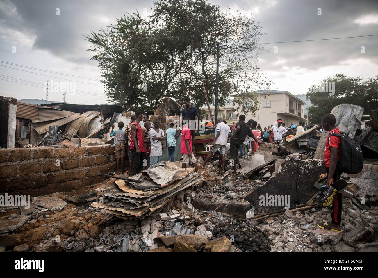 Freetown, Sierra Leone. 06th Nov, 2021. Locals search for scrap metal