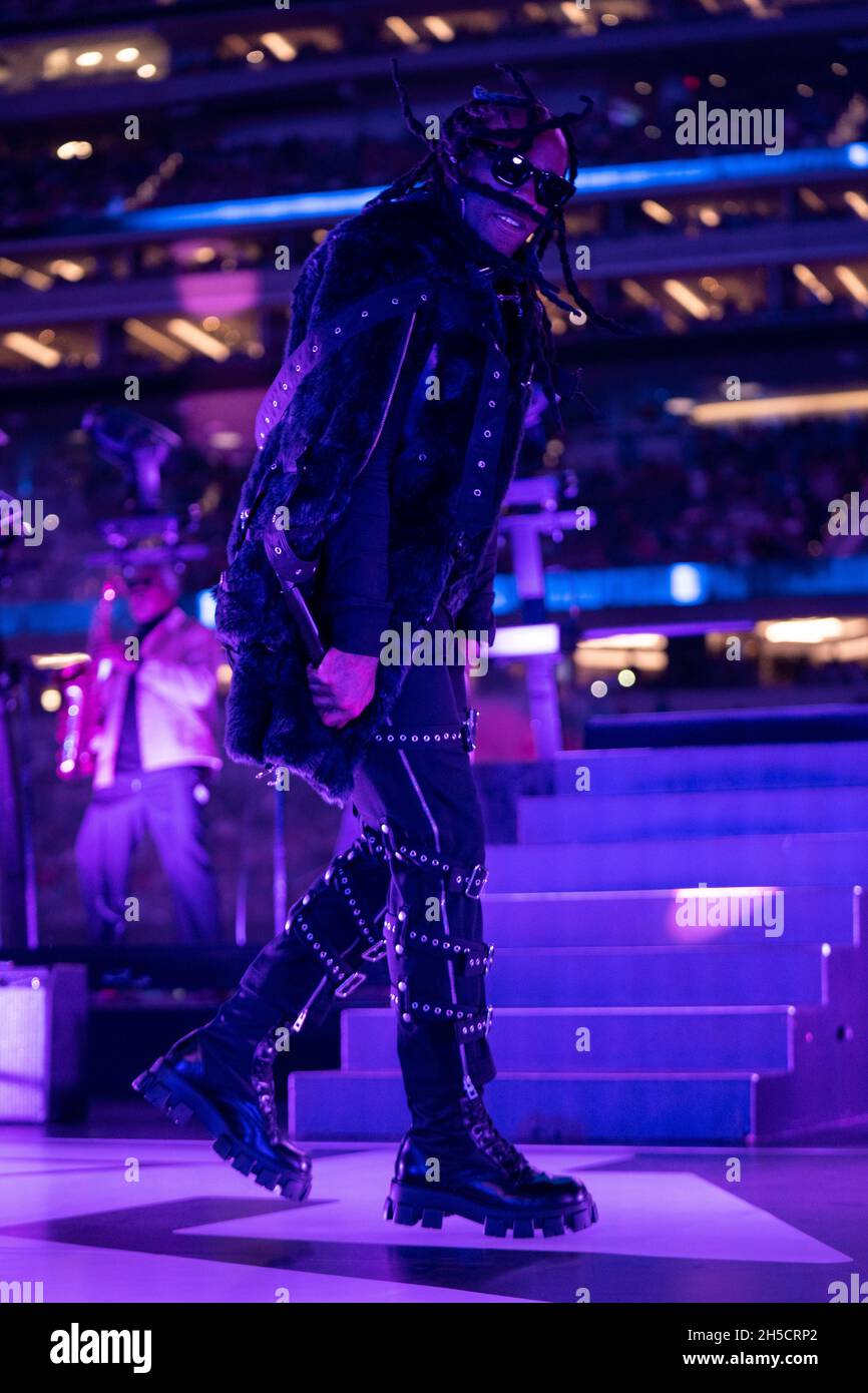 Ty Dolla $ign performs at halftime during a NFL game between the Los Angeles Rams and the Tennessee Titans, Sunday, Nov. 7, 2021, in Inglewood, the Ti Stock Photo