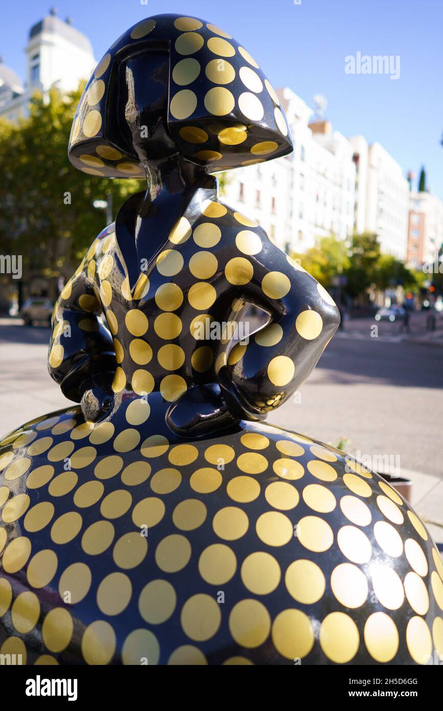 Madrid, Spain. 08th Nov, 2021. A sculpture of 'Meninas' by artist Los Aljibes is displayed with the title España tierra de gracia, during the fourth edition of 'Meninas Madrid Gallery', an open-air art gallery through the streets of downtown Madrid. (Photo by Atilano Garcia/SOPA Images/Sipa USA) Credit: Sipa USA/Alamy Live News Stock Photo