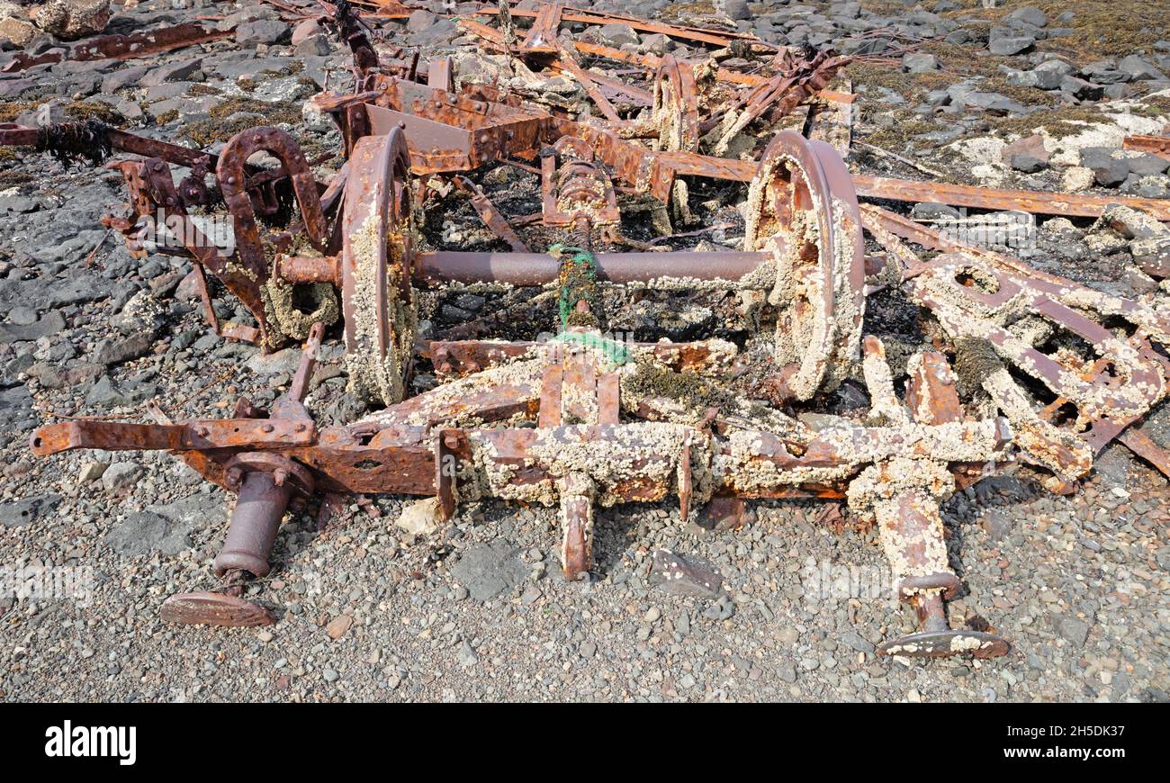 details-old-pier-of-an-abandoned-naval-base-on-iceland-hv-tanes