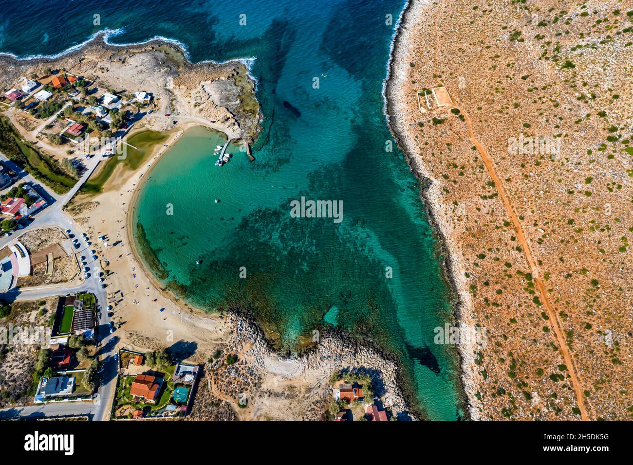 Stavros Beach auf Kreta aus der Luft | Aerial view of Stavros Beach in Greece Stock Photo
