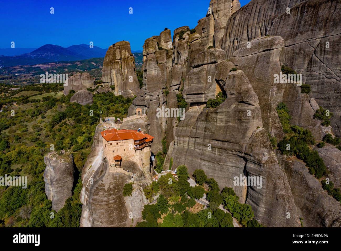 Meteora Klöster aus der Luft | Luftbilder von den Meteora Klöstern in Griechenland | Meteora monasteries in Greece from above Stock Photo