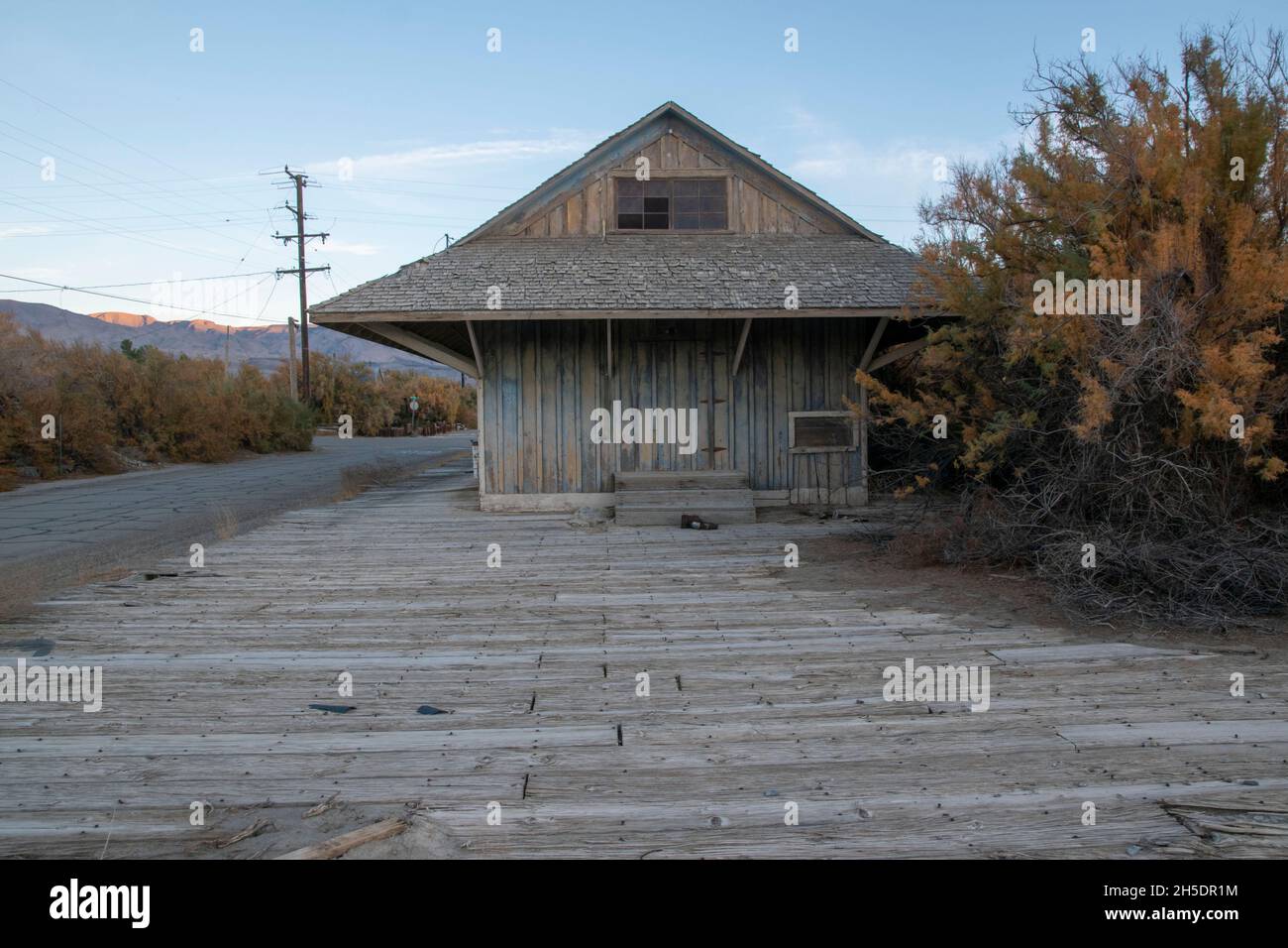 The train station in Keeler, Inyo County, CA, USA still stands despite ...