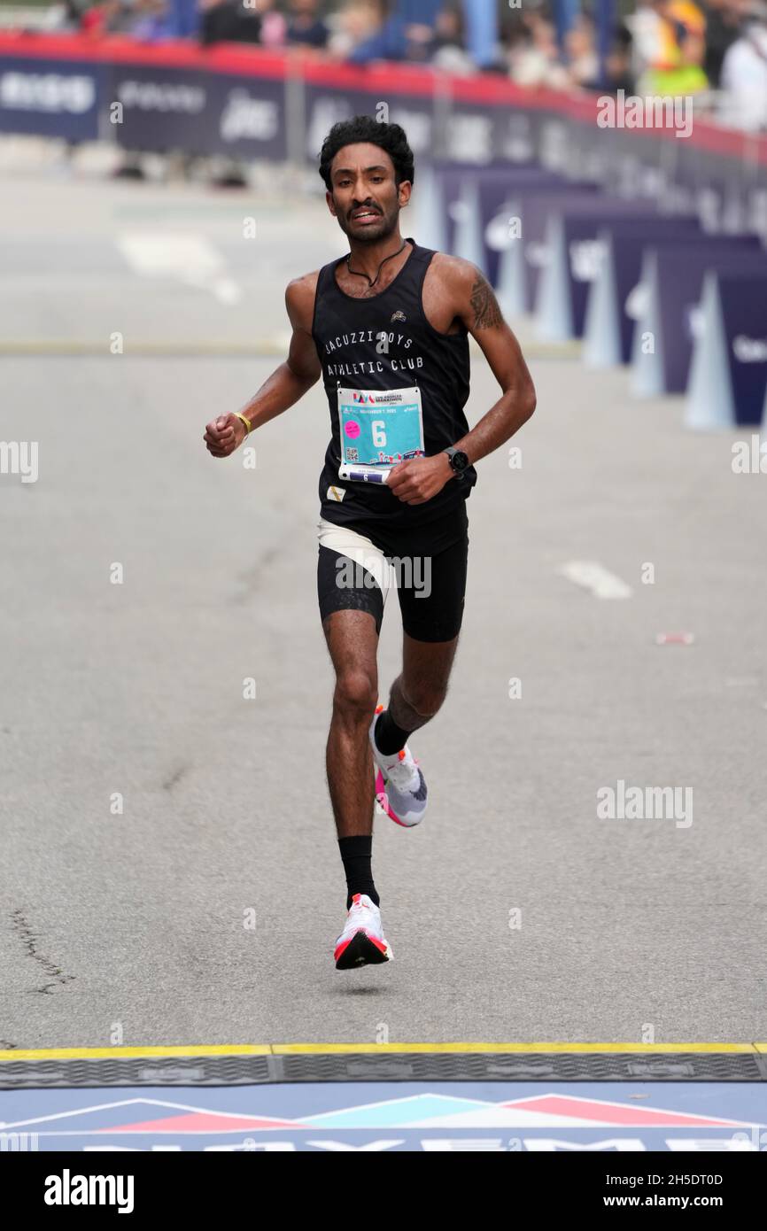 Kevin Horchler of Long Beach, Calif, places sixth in 2:24:18