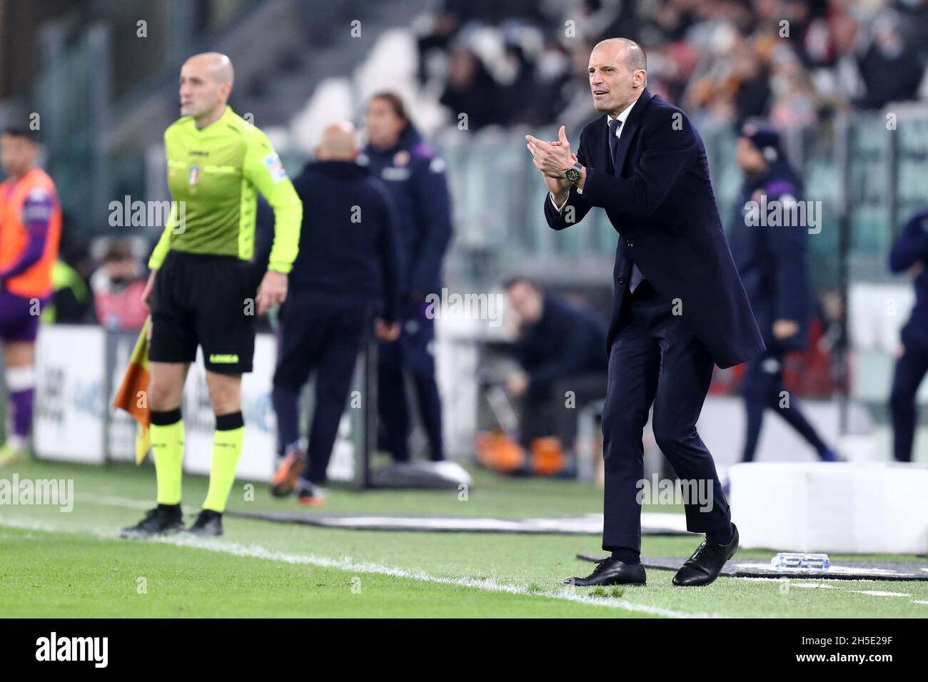 Massimiliano Allegri, head coach of Juventus Fc gestures during the Serie A  match between Juventus Fc and Acf Fiorentina Stock Photo - Alamy