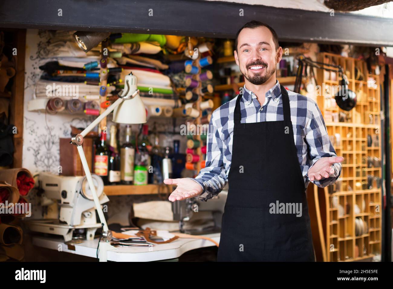 Male worker in leather hi-res stock photography and images - Alamy