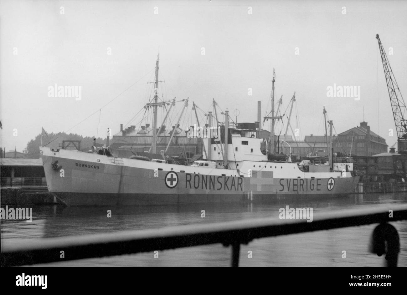Orig. caption  WITH THE SWEDISH RED CROSS TO LÜBECK 