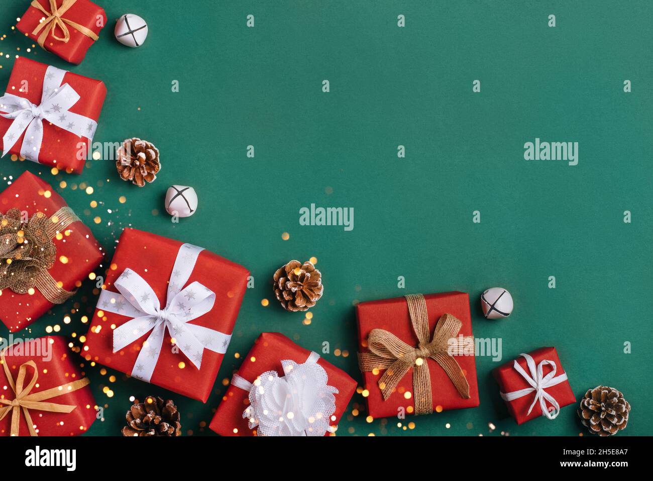 Gift boxes green red hi-res stock photography and images - Alamy
