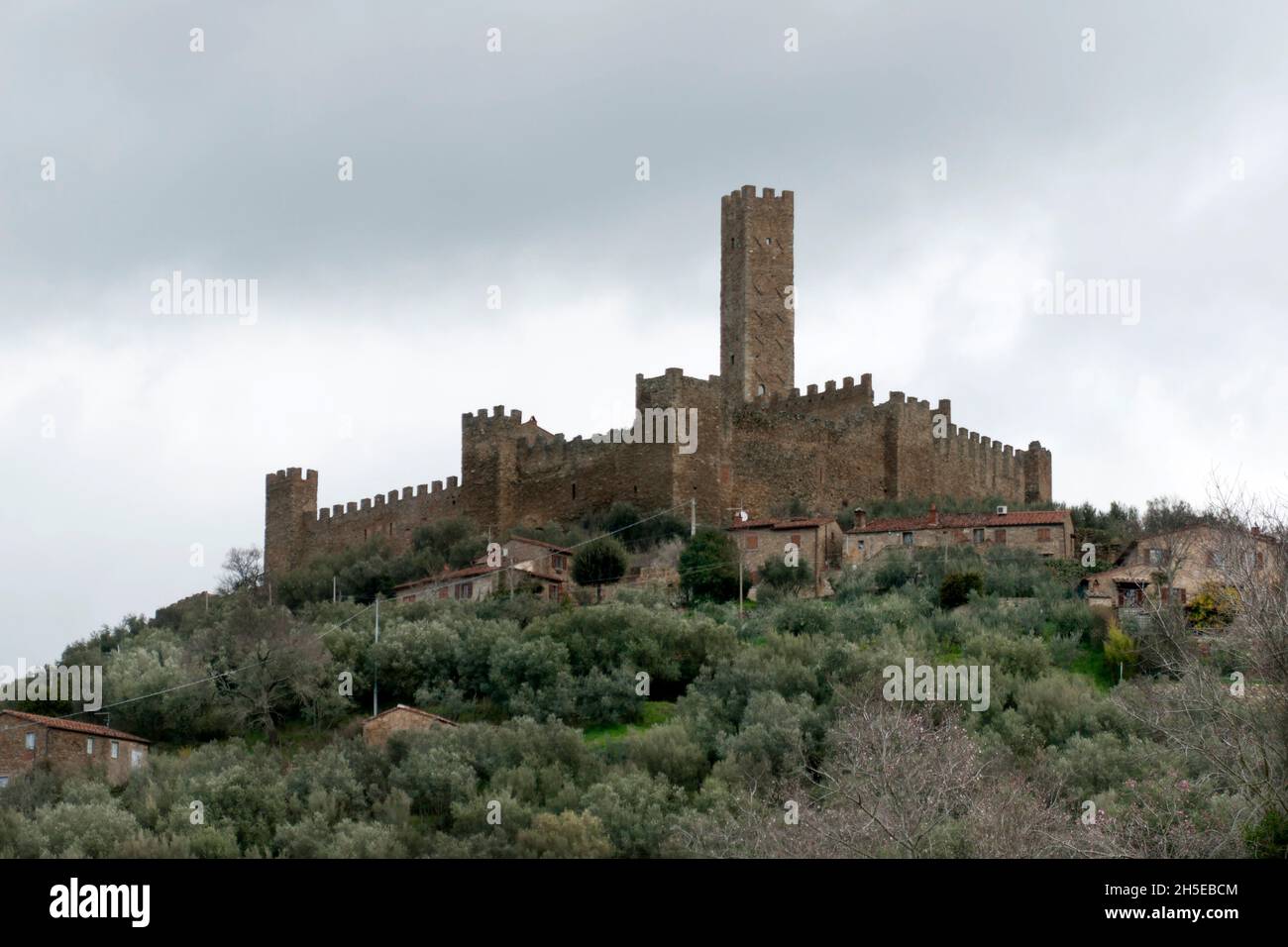 View of Castello di Montecchio Vesponi of Castiglion Fiorentino, Tuscany,  Italy, Europe Stock Photo - Alamy