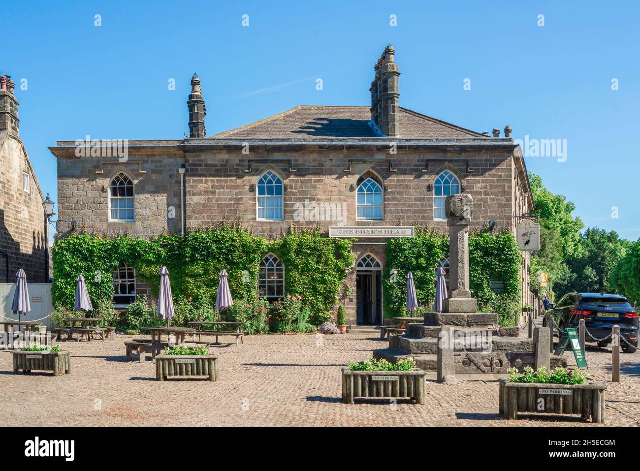 Boars head inn hires stock photography and images Alamy