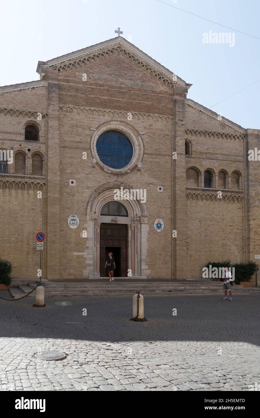 Old Town, Cathedral Santa Maria Maggiore, Fano, Marche, Italy, Europe Stock  Photo - Alamy