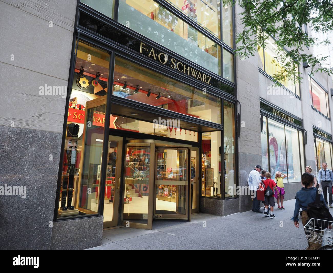 FAO Schwarz toy store in Manhattan NYC Stock Photo - Alamy