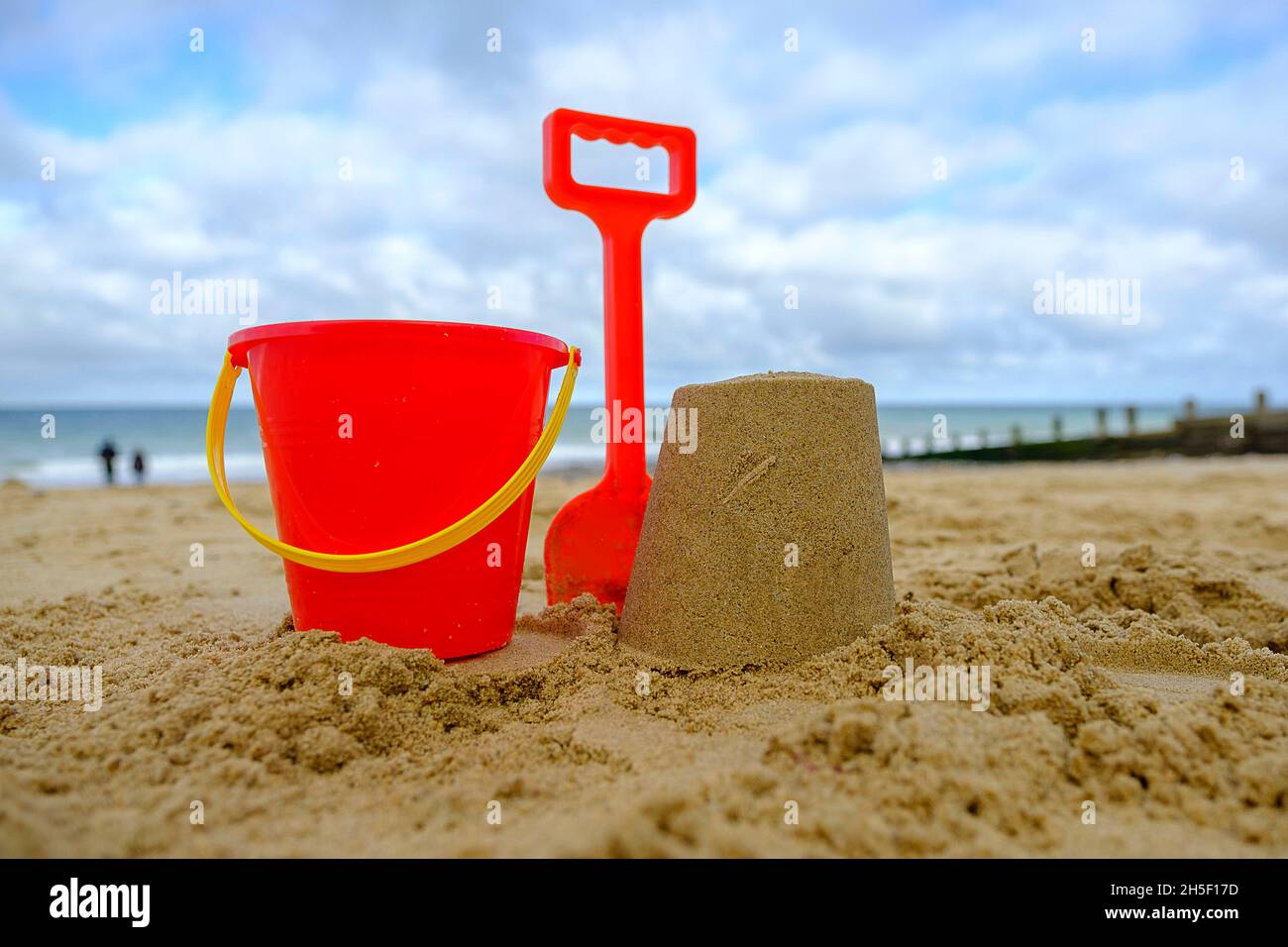 Bucket and Spade Stock Photo - Alamy