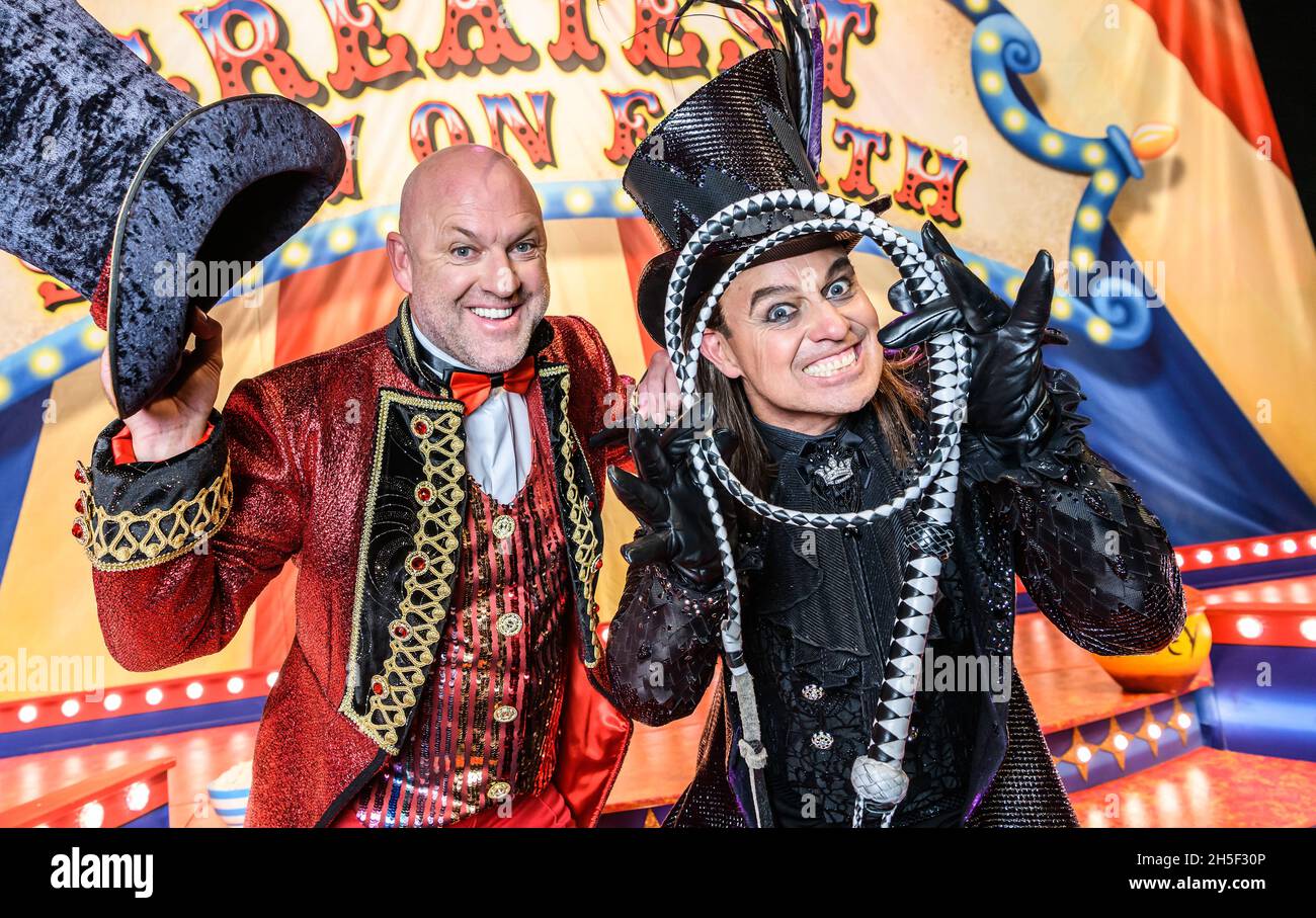Birmingham Hippodrome - Panto Photo Call for Goldilocks and the Three Bears. 20 September 2021. Pictured is Jason Donovan who is making his panto debut as the Evil Ringmaster with co star Matt Slack. Stock Photo