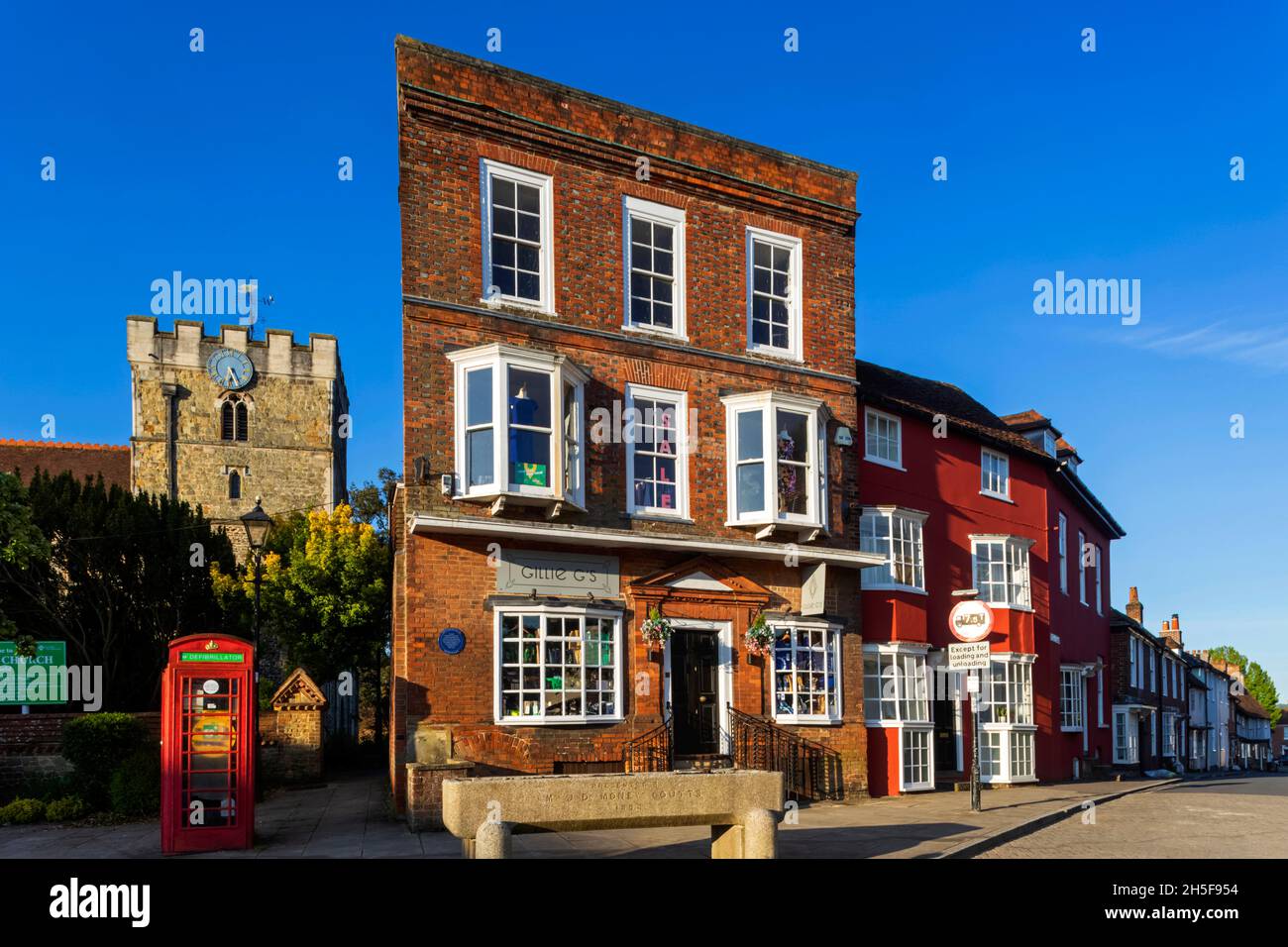 England, Hampshire, Petersfield, Historical Buildings on Sheep Street Stock Photo
