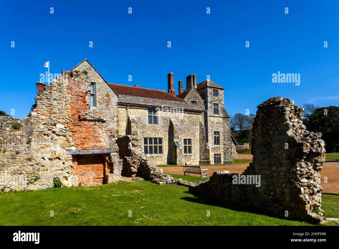 England, Isle of Wight, Newport, Carisbrooke Castle, Ruins of Carey's