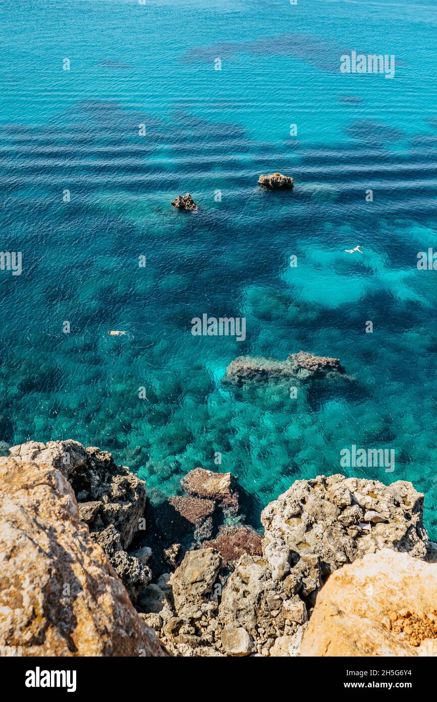 Snorkeler silhouette hi-res stock photography and images - Alamy