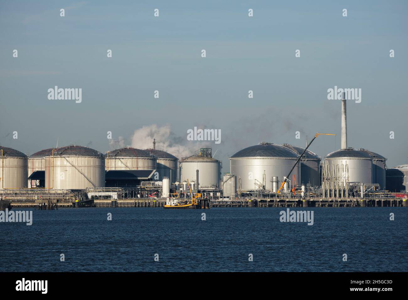 Oil and gas industry in rotterdam, The Netherlands Stock Photo Alamy