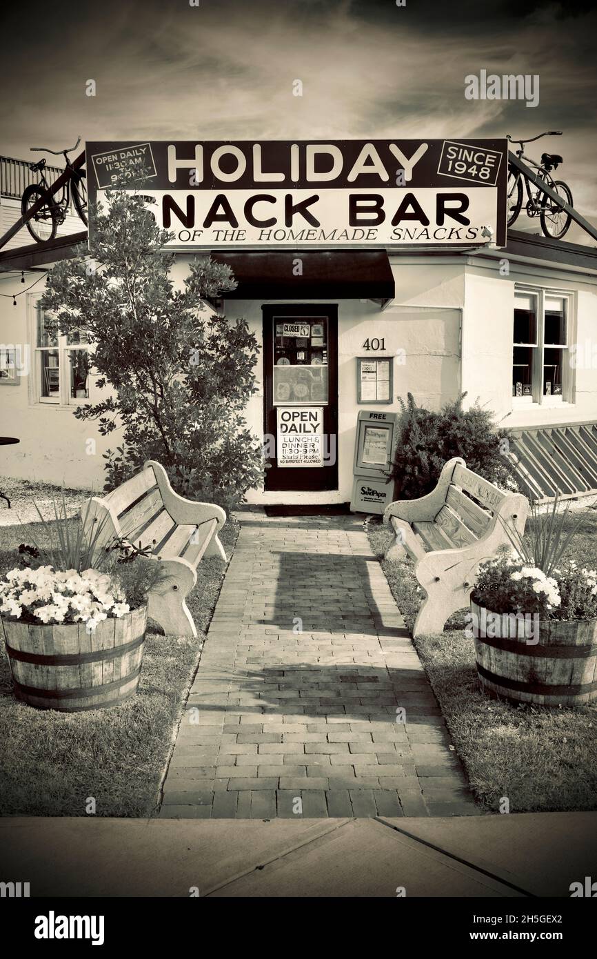 Lunch on lbi hires stock photography and images Alamy