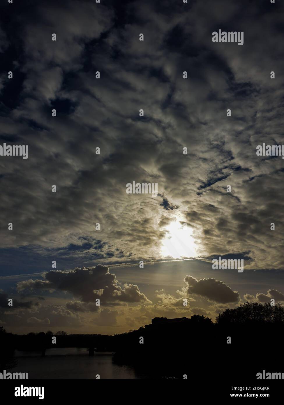 Blick auf die Ruhr bei Sonnenuntergang Stock Photo