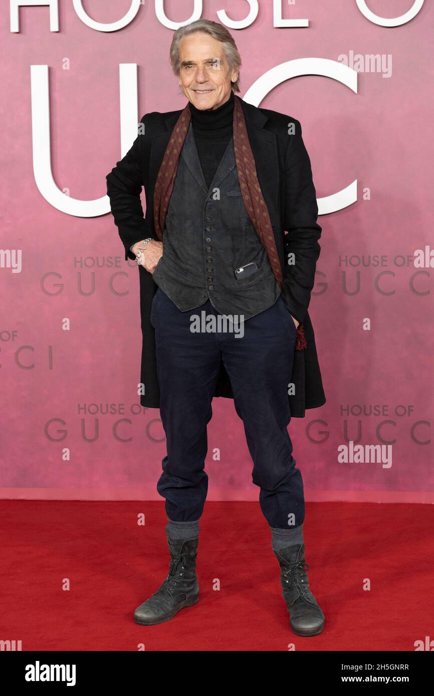 09/11/2021. London, UK.   Jeremy Irons attends the House Of Gucci film premiere in House Of Gucci UK Film. Premiere - London, UK. 09 November 2021. Stock Photo