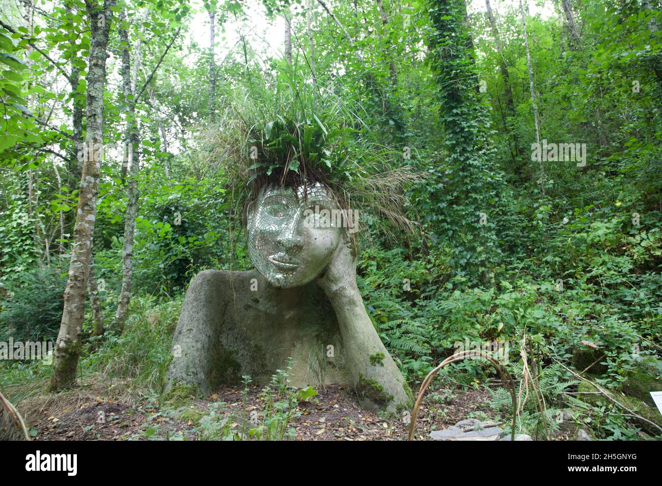 Garden sculpture of a woman at the Eden project Stock Photo Alamy