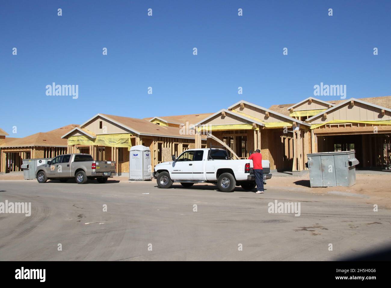 Mesa, USA. 08th Nov, 2021. Construction of the new subdivision Monteluna, by Blanford Homes is