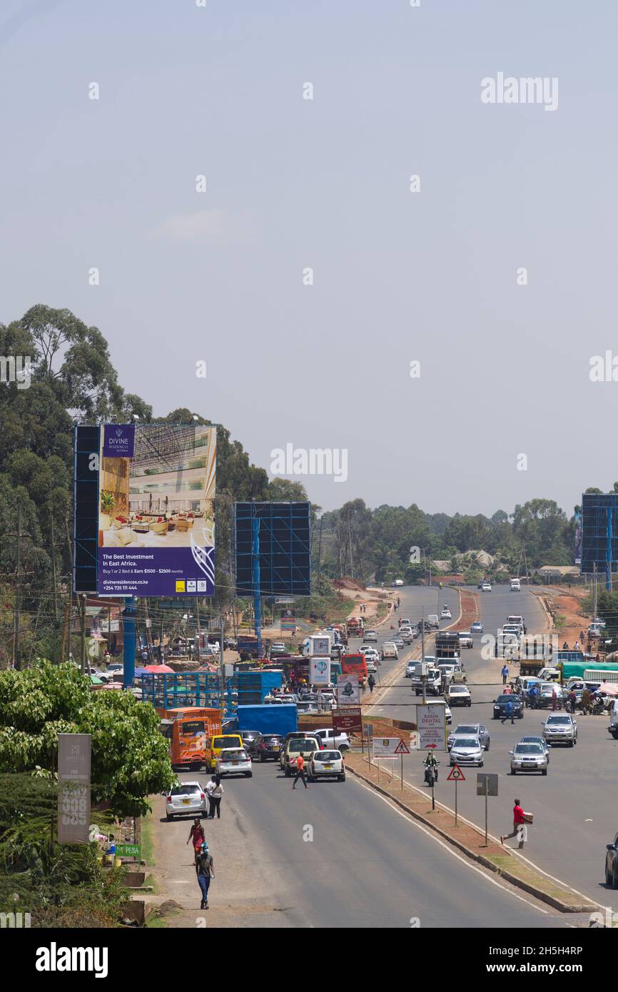Traffic on the newly widened Ngong Road, Karen, Nairobi.  The 2.3 billion Kenya shilling project was carried out by the Chinese firm, Quinjian Interna Stock Photo