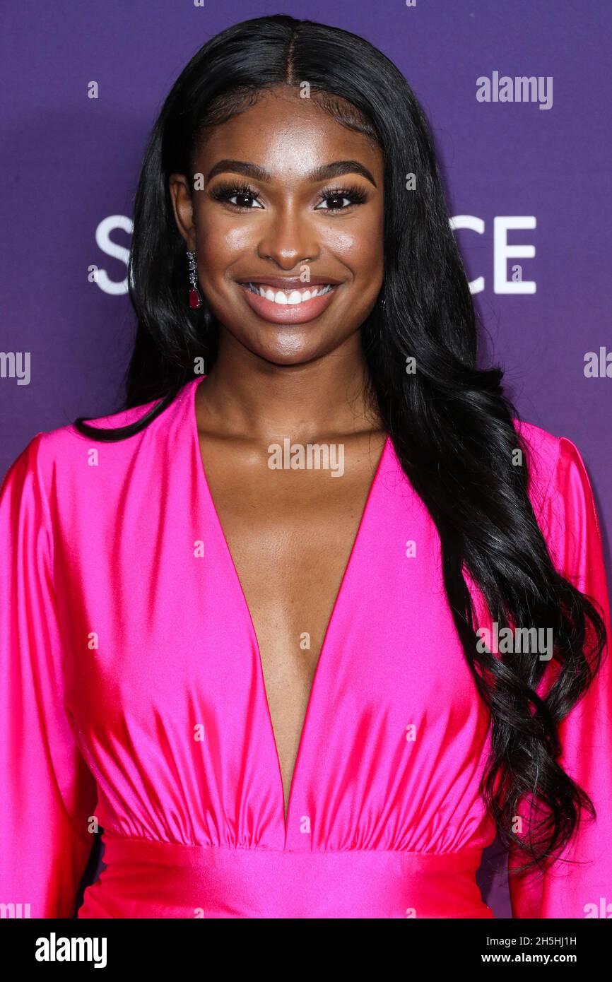 WEST HOLLYWOOD, LOS ANGELES, CALIFORNIA, USA - NOVEMBER 09: Actress ...