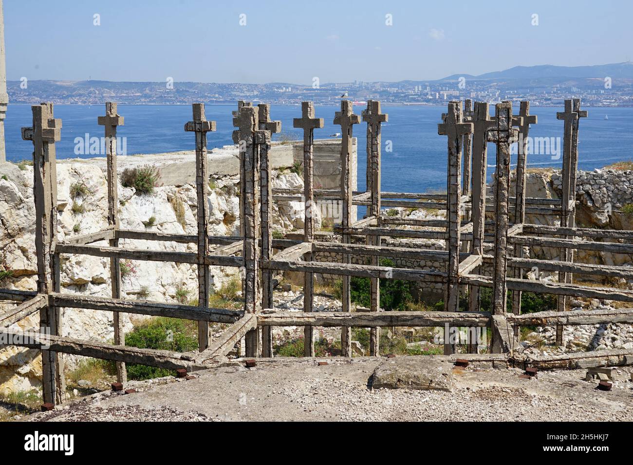 Concrete ruin, Ile Pomegues, Friaoul Islands, Marseille, Mediterranean Sea, Archipelago du Frioul, France Stock Photo