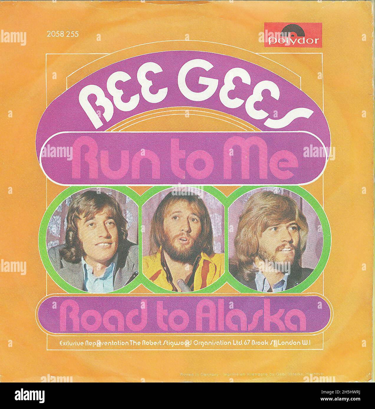 Vintage single record cover - Bee Gees, The - Run To Me - D - 1972 Stock Photo - Alamy