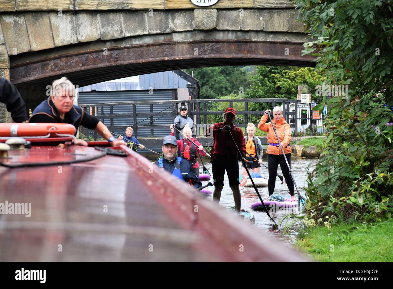 Paddle Boarding on the Llangollen Canal Stock Photo Alamy