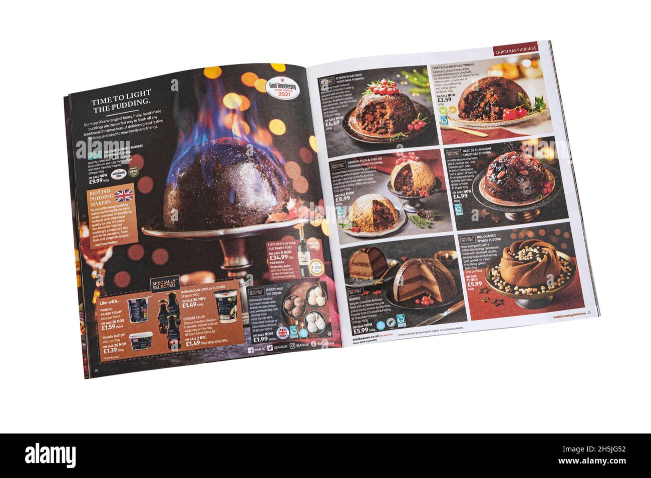 A double page spread for Christmas Puddings in the Aldi 2021 Christmas