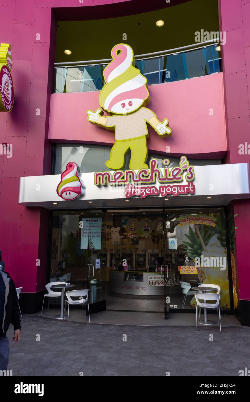 Menchie's frozen yogurt store Universal City Walk, Hollywood