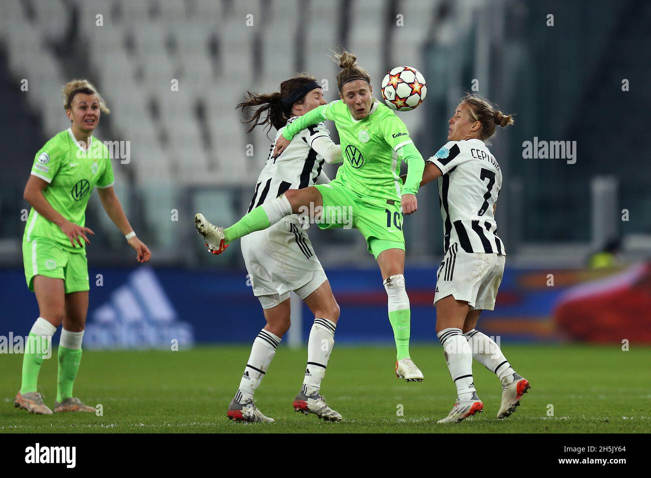 Svenja Huth of VfL Wolfsburg  and Sofie Junge Pedersen of Juventus Fc   battle for the ball during the Uefa Women's Champions League Group A match between Juventus Fc  and VfL Wolfsburg  at Allianz Stadium on November 9, 2021 in Turin, Italy . Stock Photo