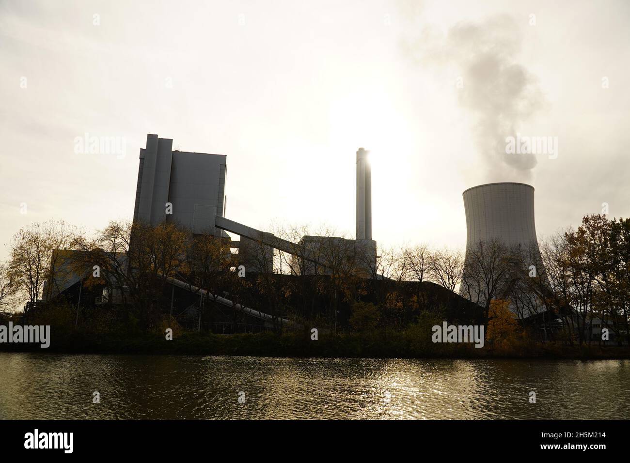 Coal-fired power plant in Hanover, Lower Saxony, Germany. Old technology that is one of the factors causing global warming. Stock Photo