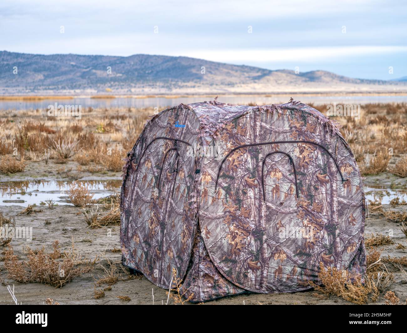 Reno, Nevada USA - November 10, 2021: Ameristep camouflage Blind or Hide used for Photography at the Swan Lake Nature preserve just north of Reno. Stock Photo