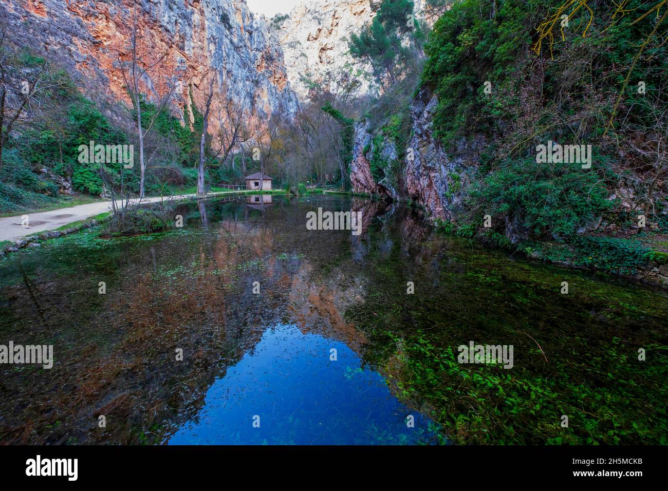 Waterfall in the Monasterio de Piedra (Piedra Monastery) park, Saragossa, Aragon, Spain Stock Photo