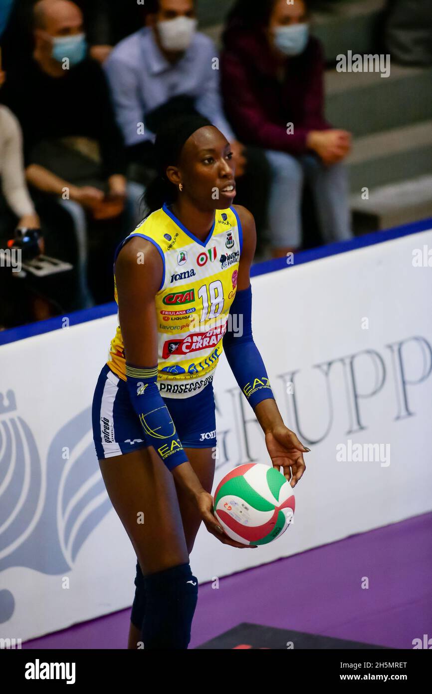 CHIERI 76 - IMOCO VOLLEY Stock Photo - Alamy, image size:866x1390